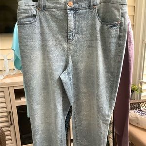 Chico’s so slimming jeans